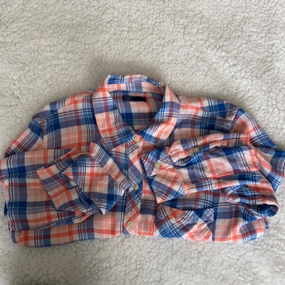 Gap Women’s Super Soft long-sleeve plaid top! - Picture 7 of 8